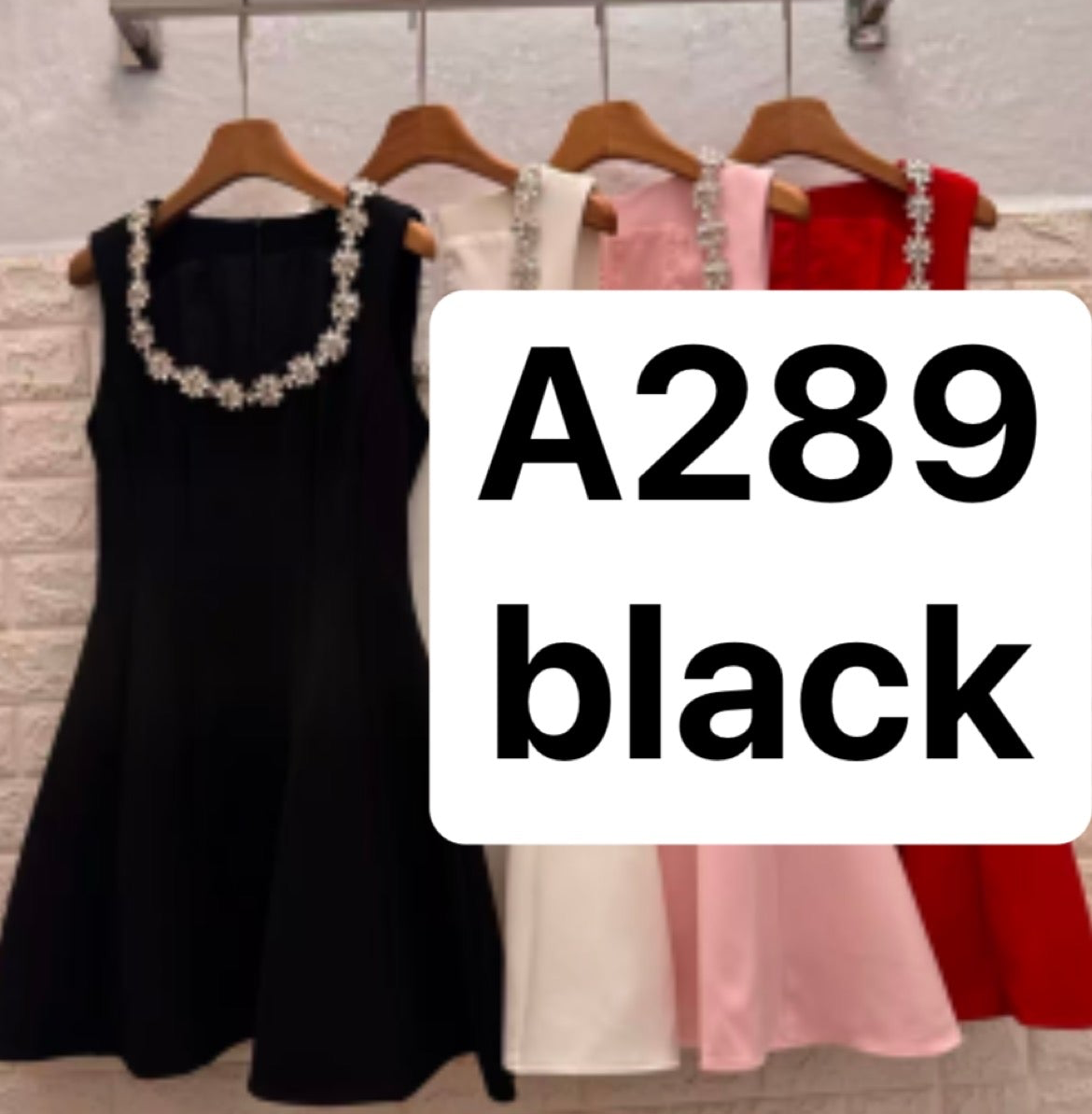 A289 black