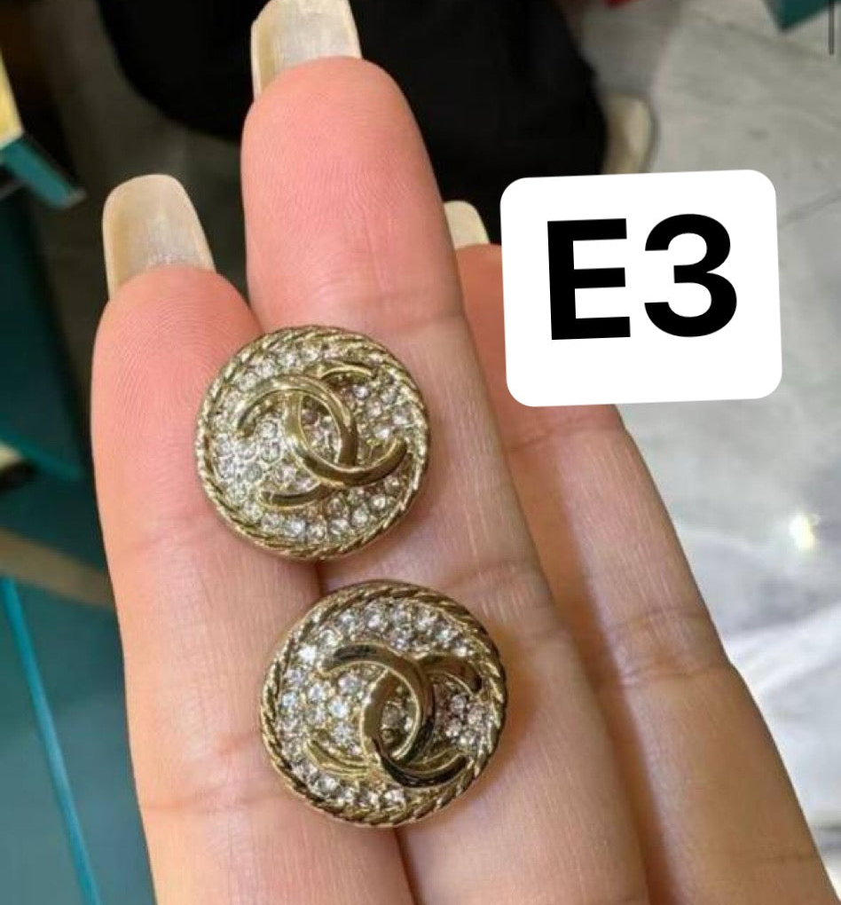 E3